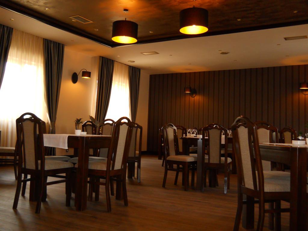 Pensiunea Lido Piatra Neamt Exterior photo